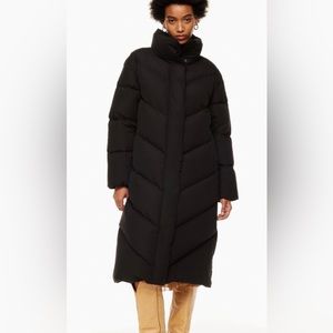 Aritzia Cloud Puff long black XS